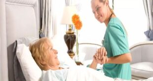 جليسة مسنين بالشهر الرياض