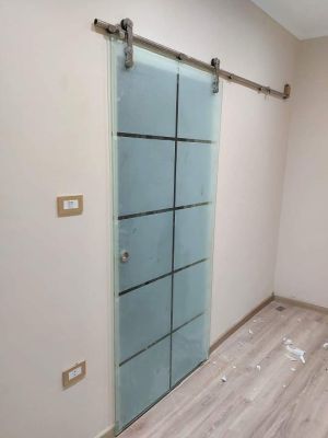 شركة تركيب ابواب زجاج بالرياض